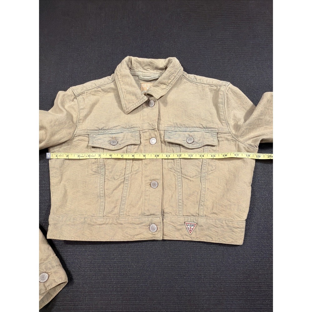 NWOT Guess Cropped Denim Jacket Embossed G Logo Size Medium Button - Picture 3 of 11
